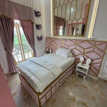 Villa Rumah Putih Jogja Γιογκιακάρτα Εξωτερικό φωτογραφία