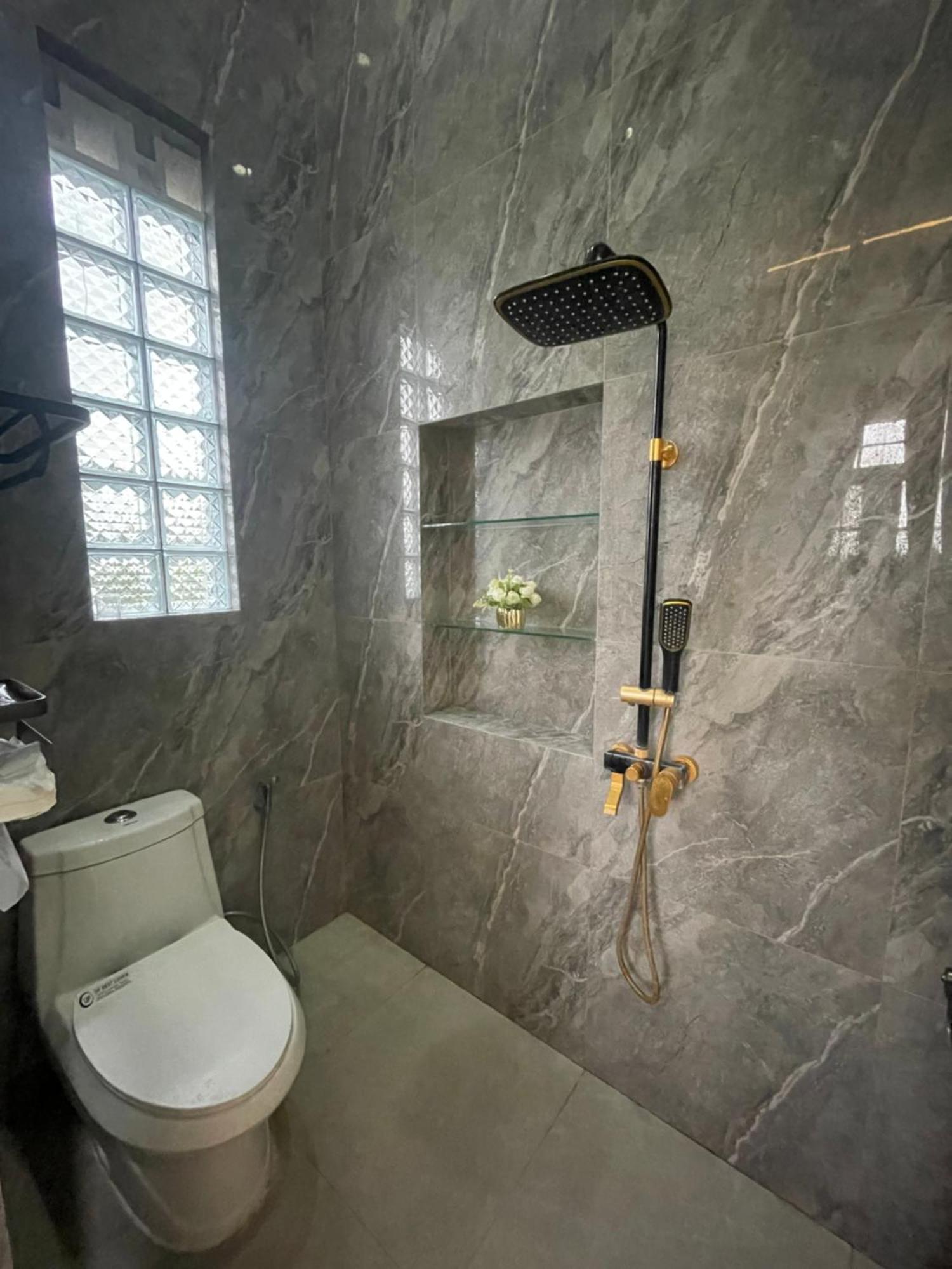 Villa Rumah Putih Jogja Γιογκιακάρτα Εξωτερικό φωτογραφία