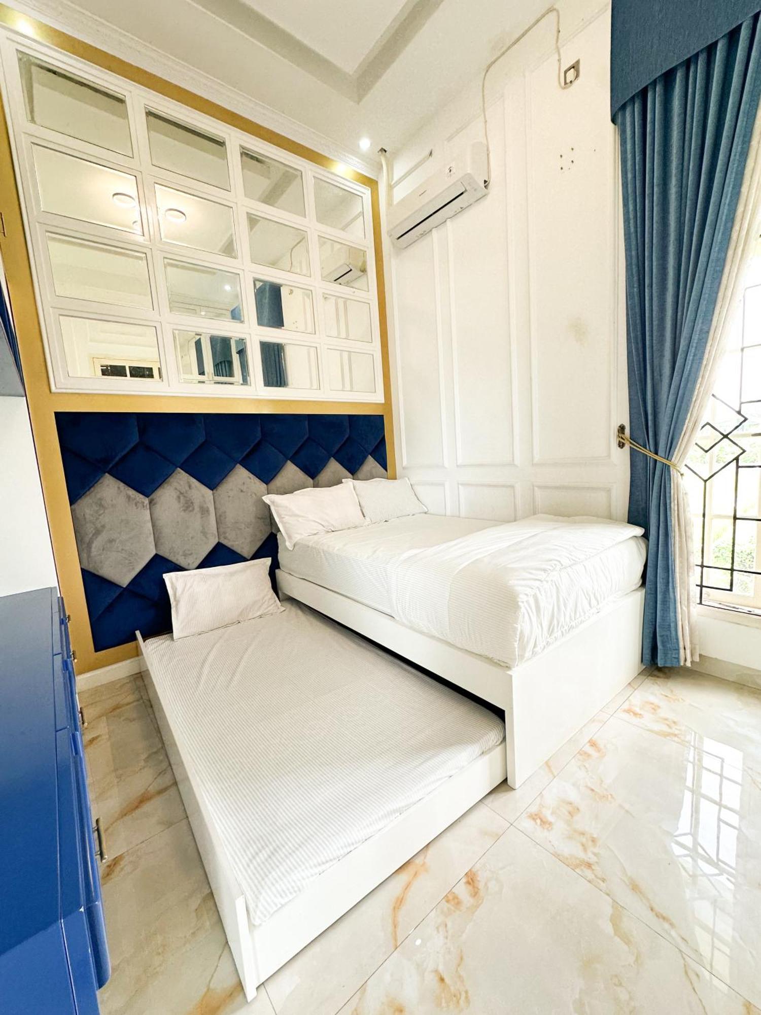 Villa Rumah Putih Jogja Γιογκιακάρτα Εξωτερικό φωτογραφία